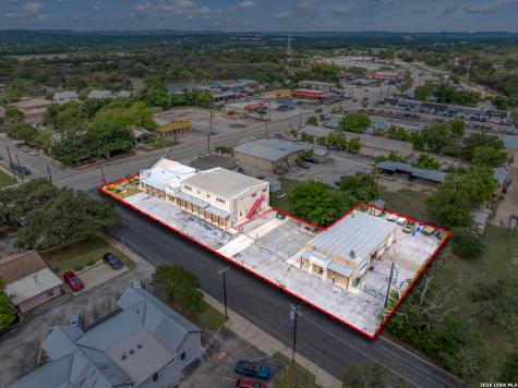 801 N Main Boerne TX 78006