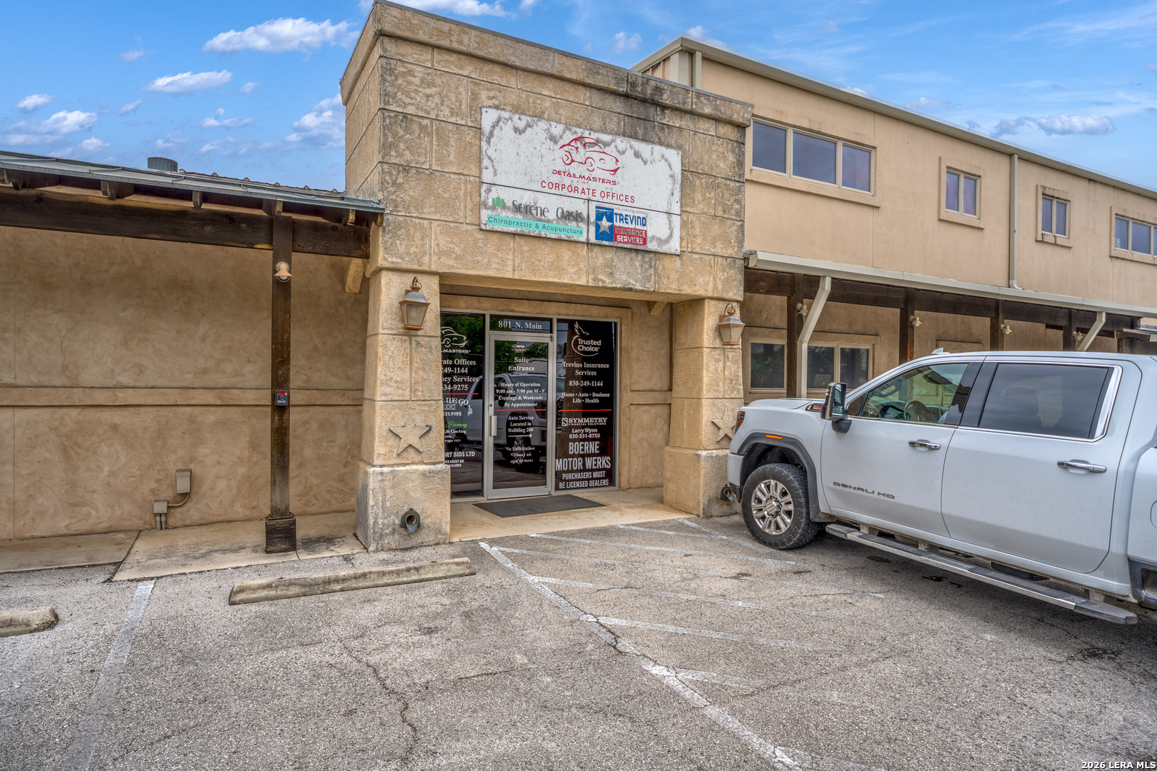 801 N Main Boerne TX 78006