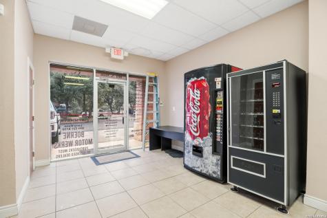 801 N Main Boerne TX 78006