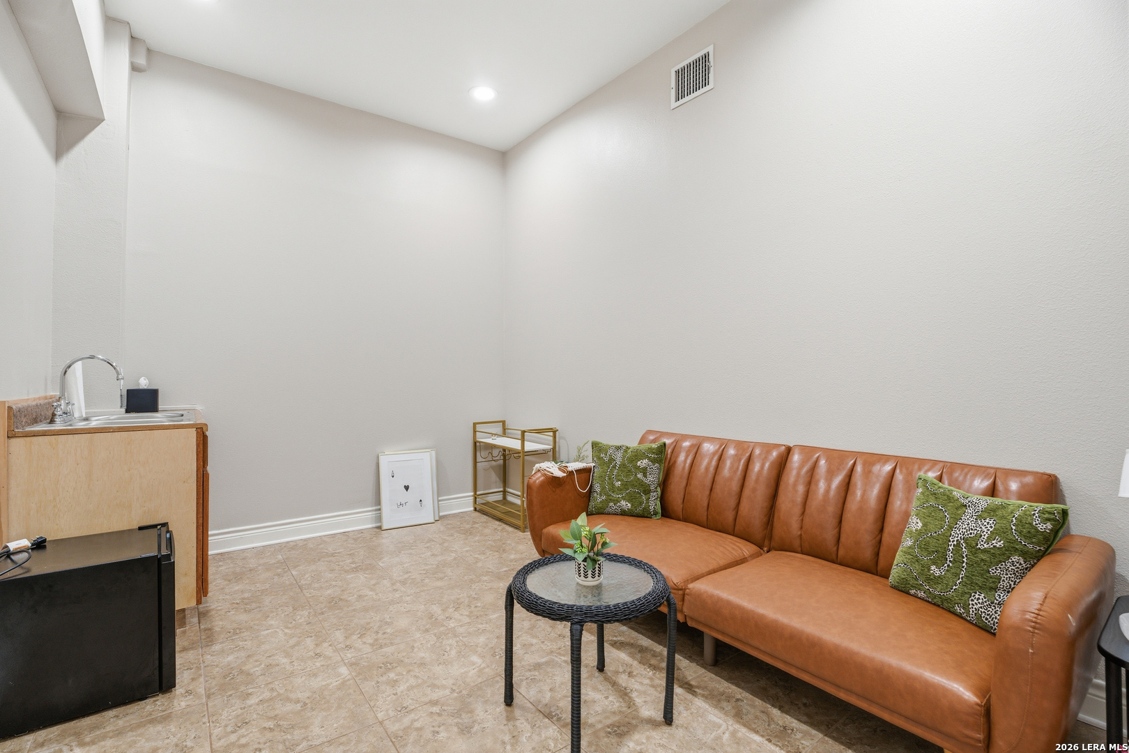 801 N Main Boerne TX 78006