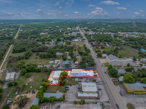 801 N Main Boerne TX 78006