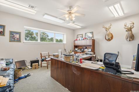 801 N Main Boerne TX 78006