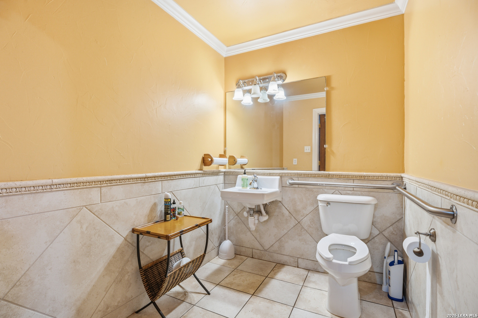 801 N Main Boerne TX 78006