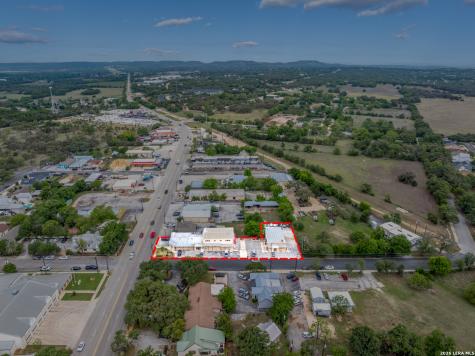 801 N Main Boerne TX 78006