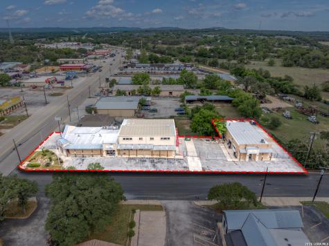 801 N Main Boerne TX 78006