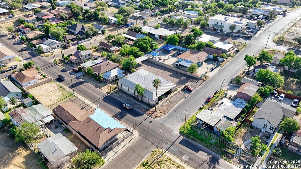 702 Galveston Street Laredo TX 78040