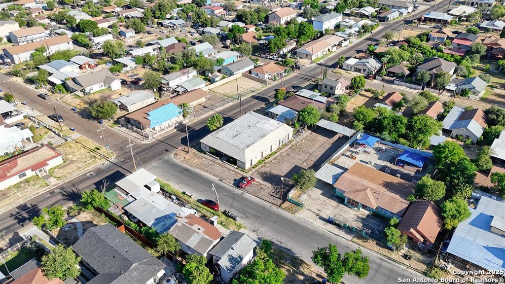 702 Galveston Street Laredo TX 78040