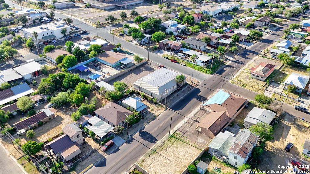 702 Galveston Street Laredo TX 78040