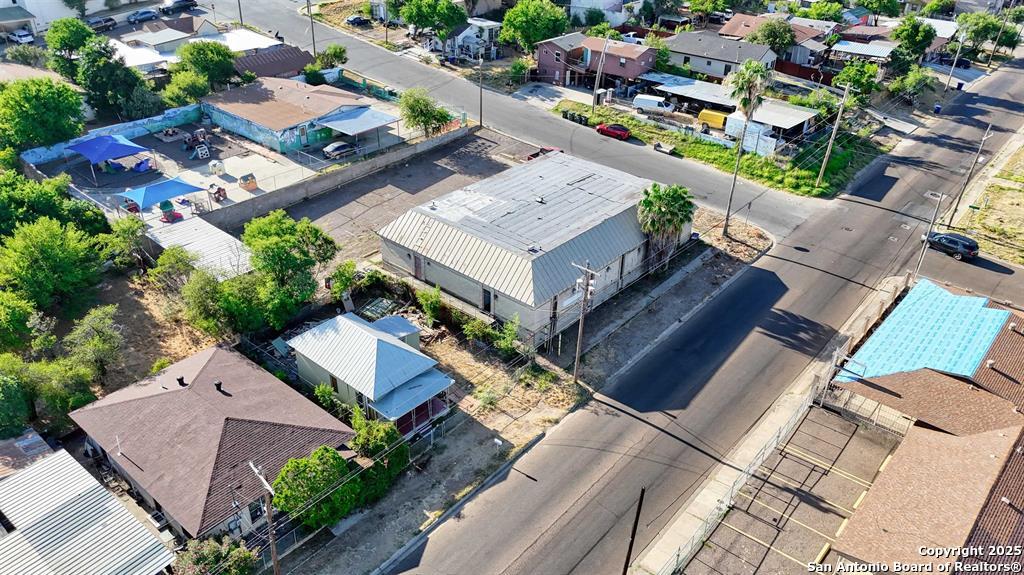 702 Galveston Street Laredo TX 78040