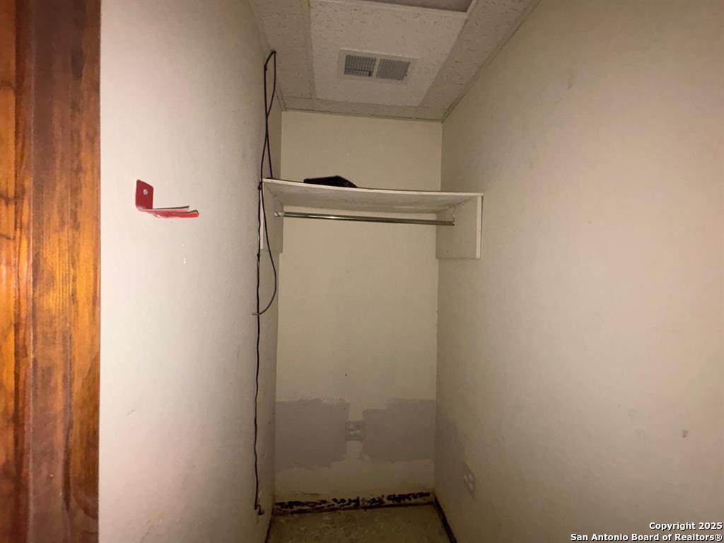 702 Galveston Street Laredo TX 78040