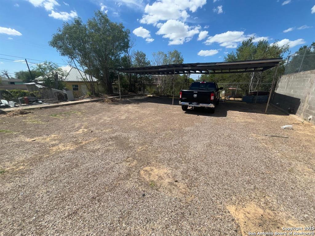 702 Galveston Street Laredo TX 78040