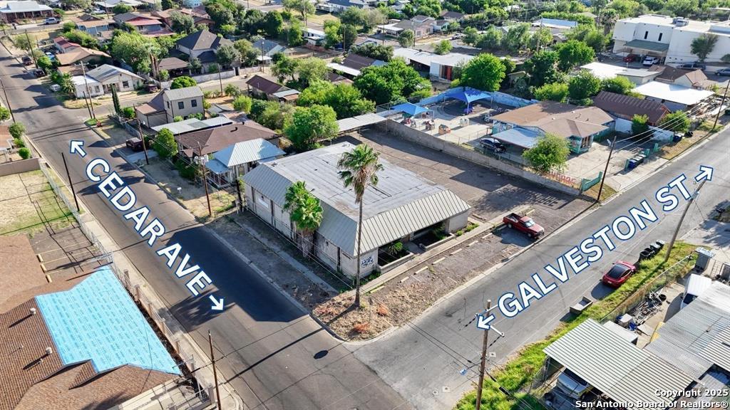 702 Galveston Street Laredo TX 78040