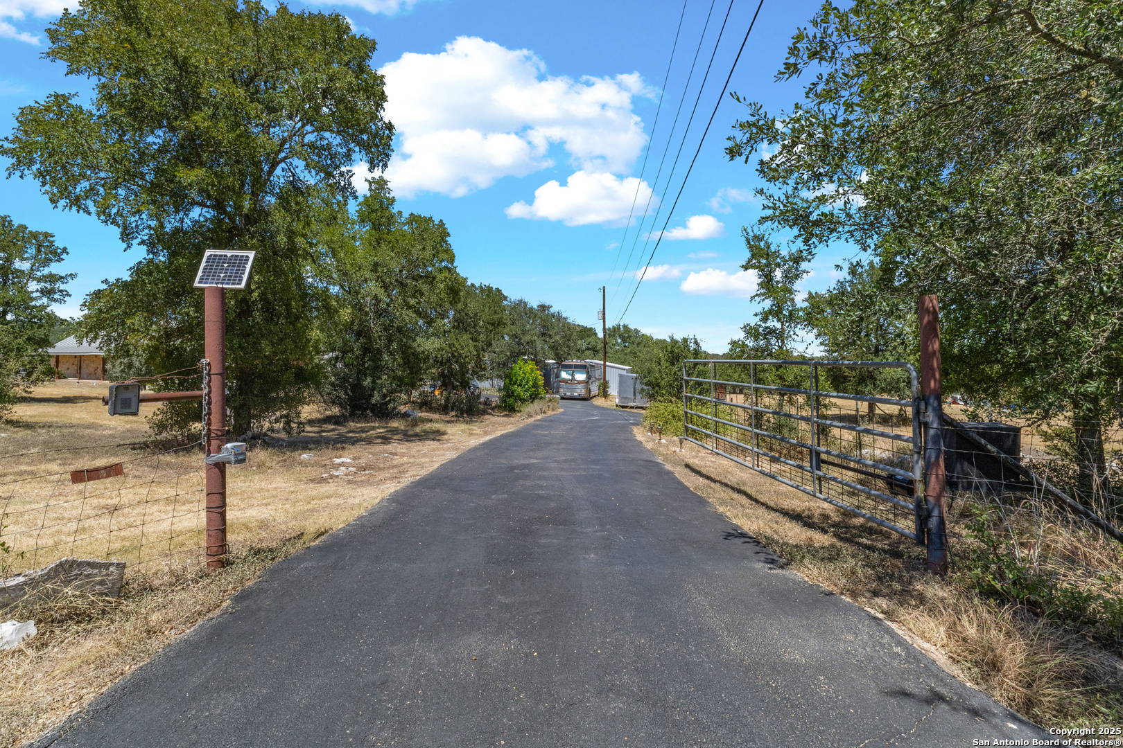 1670 S Cranes Mill New Braunfels TX 78132