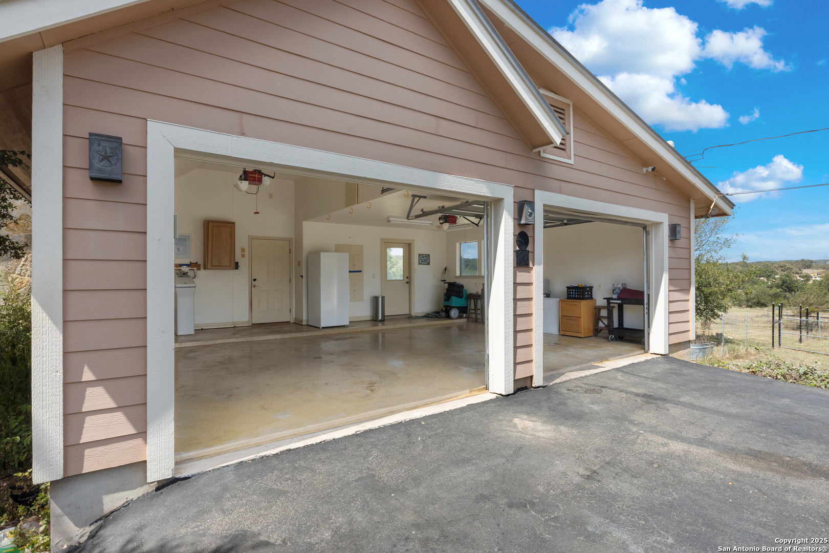 1670 S Cranes Mill New Braunfels TX 78132