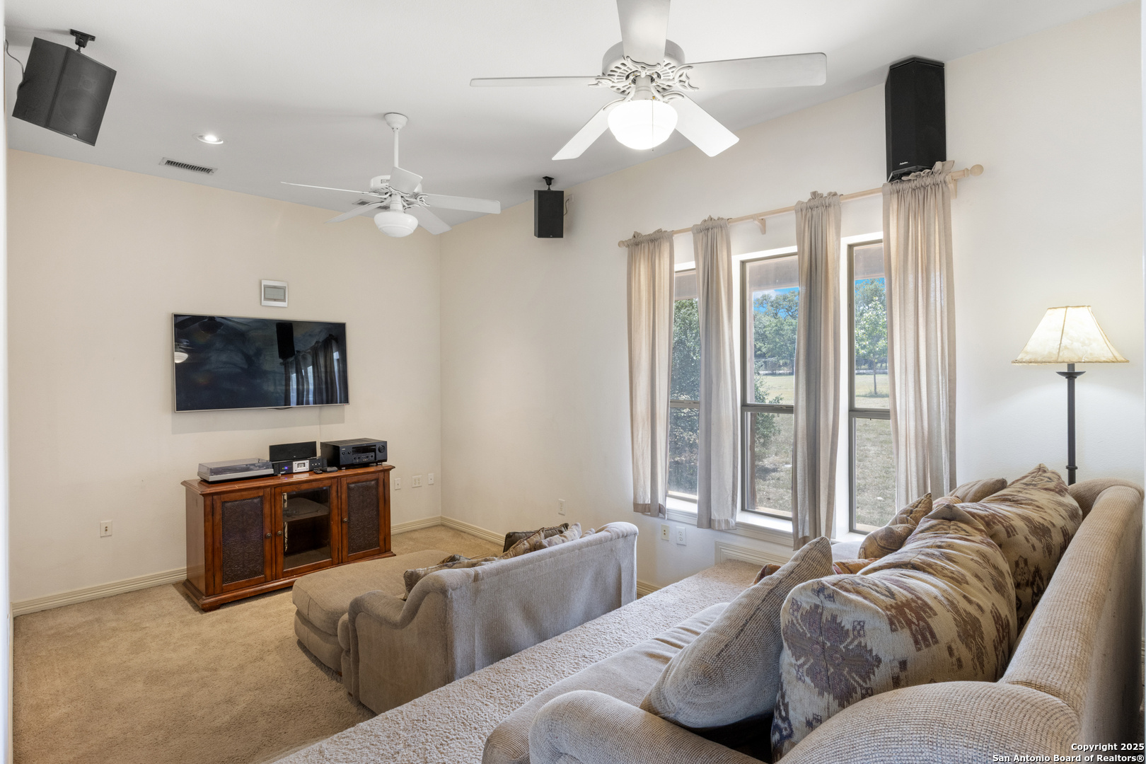 1670 S Cranes Mill New Braunfels TX 78132