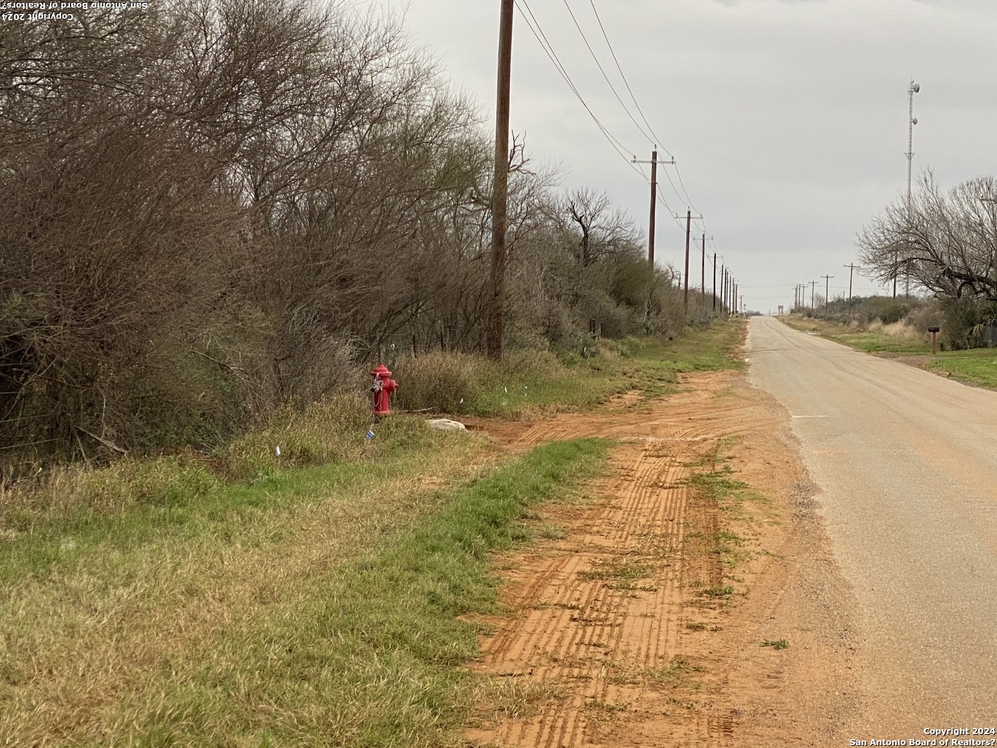 000 Cr4670/hugo Road Dilley TX 78017