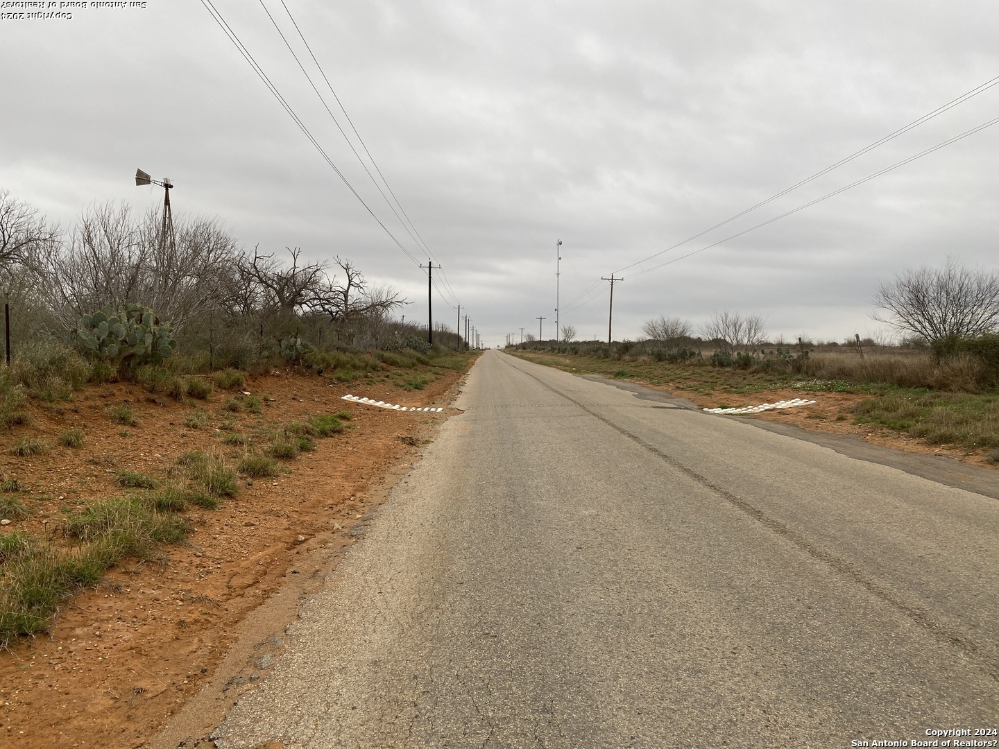 000 Cr4670/hugo Road Dilley TX 78017