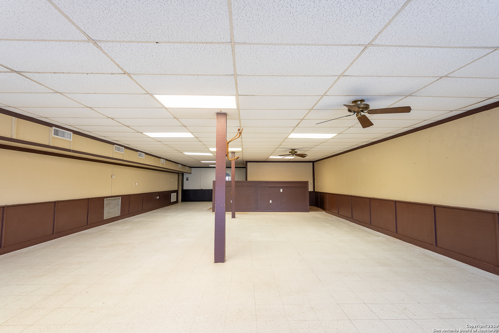 114 S Teel Drive Devine TX 78016