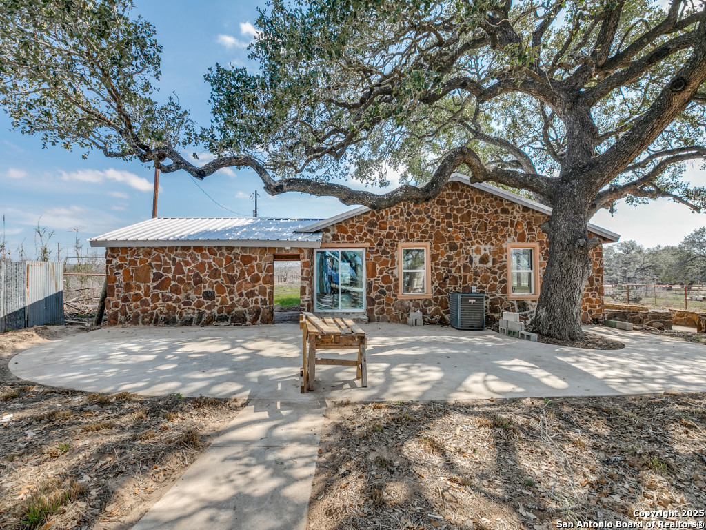 15179 N Highway 16 Tx Poteet TX 78065