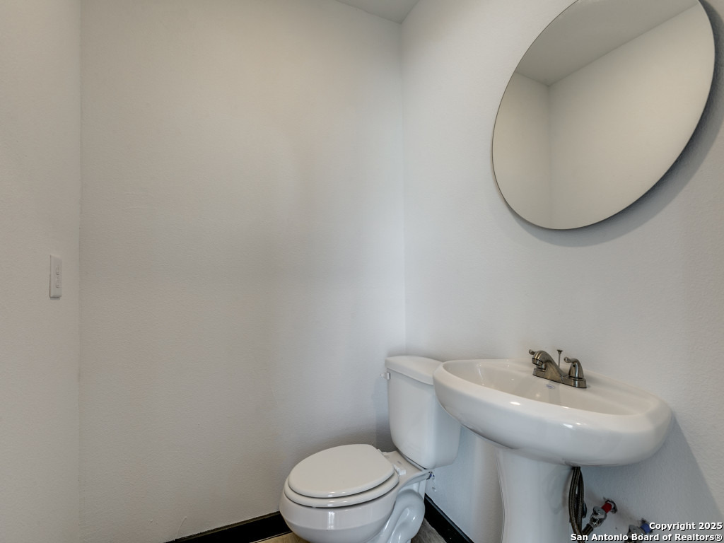 15179 N Highway 16 Tx Poteet TX 78065