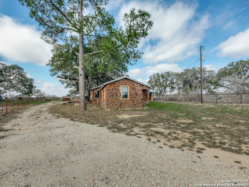 15179 N Highway 16 Tx Poteet TX 78065