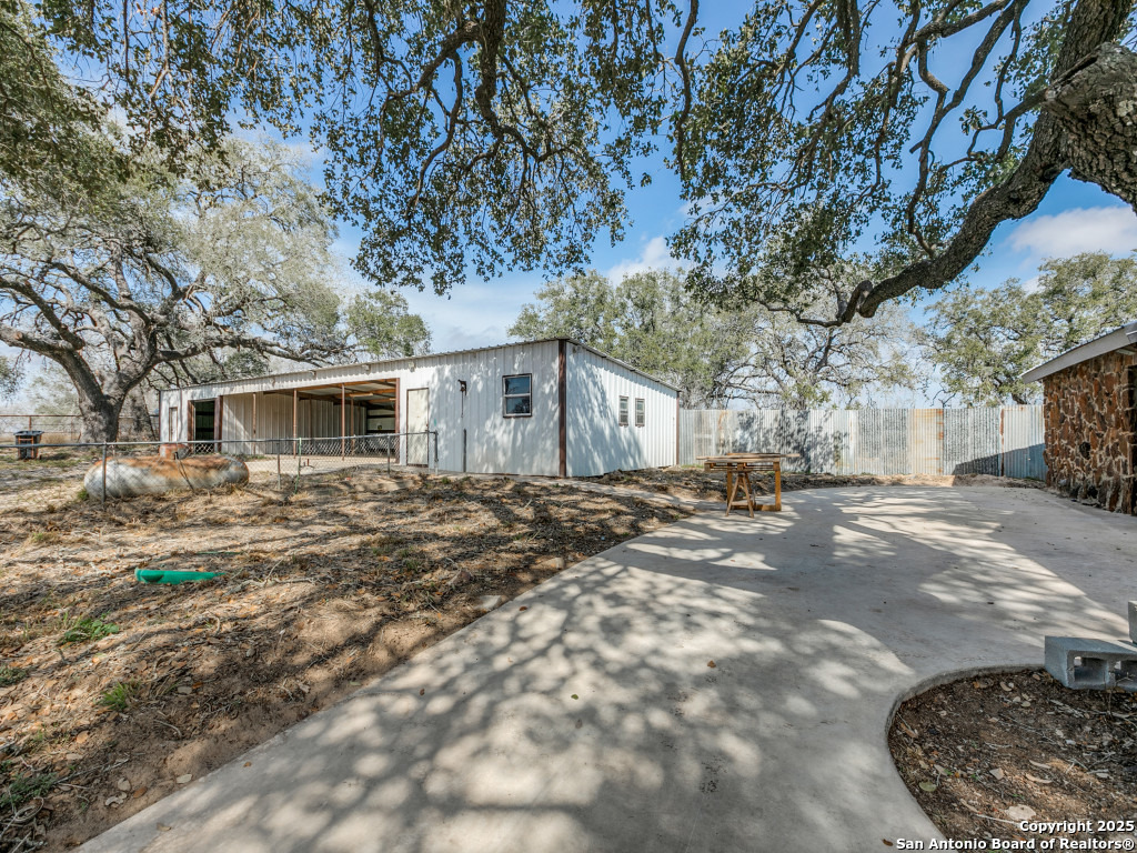 15179 N Highway 16 Tx Poteet TX 78065