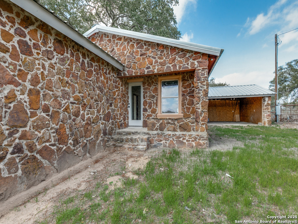 15179 N Highway 16 Tx Poteet TX 78065