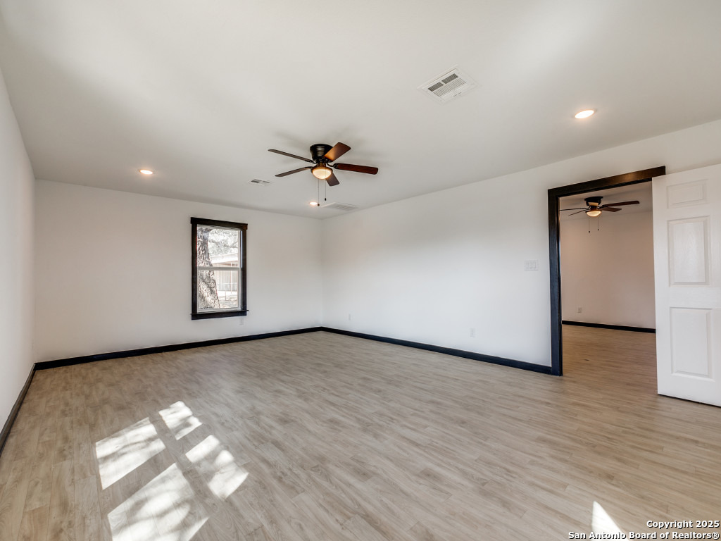 15179 N Highway 16 Tx Poteet TX 78065