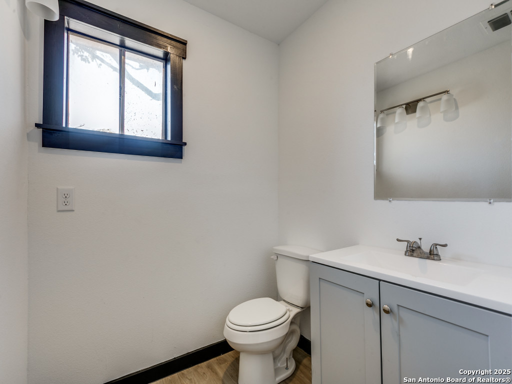 15179 N Highway 16 Tx Poteet TX 78065