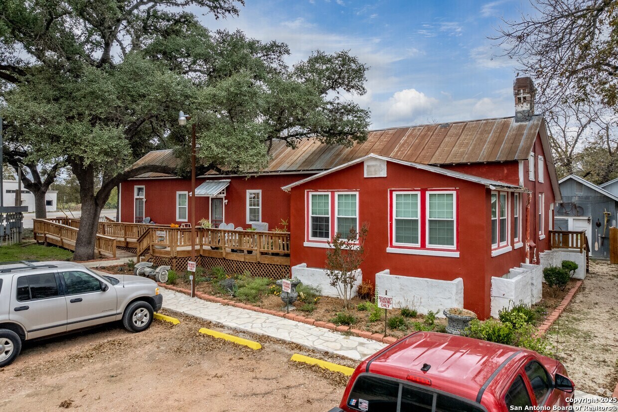 7 Us Highway 87 Comfort TX 78013