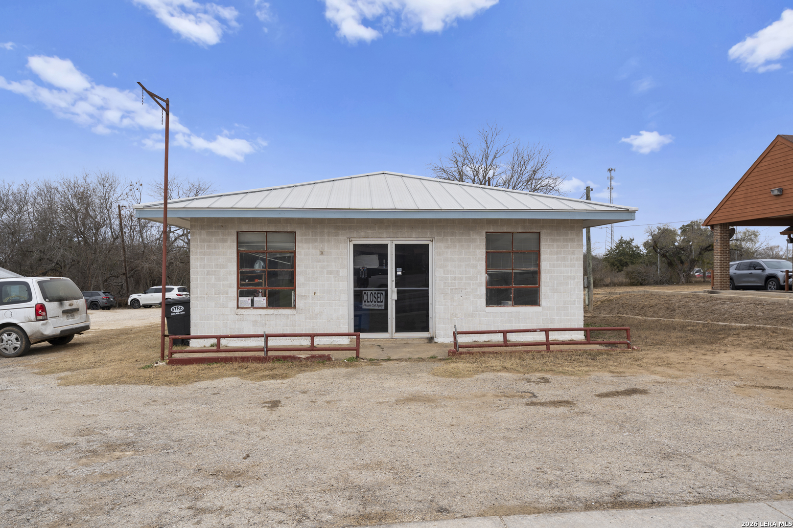 1911 State Highway 132 Natalia TX 78059