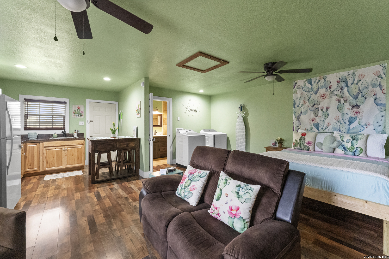 1911 State Highway 132 Natalia TX 78059