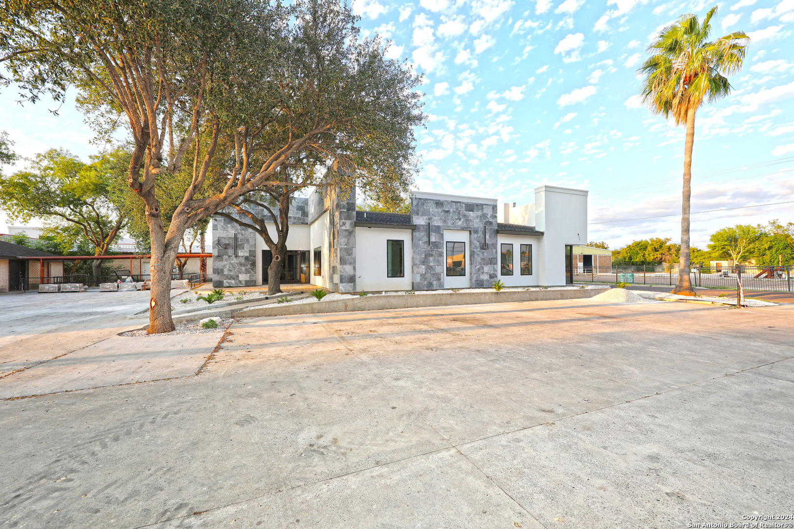 5612 Mall Del Norte Road Laredo TX 78041