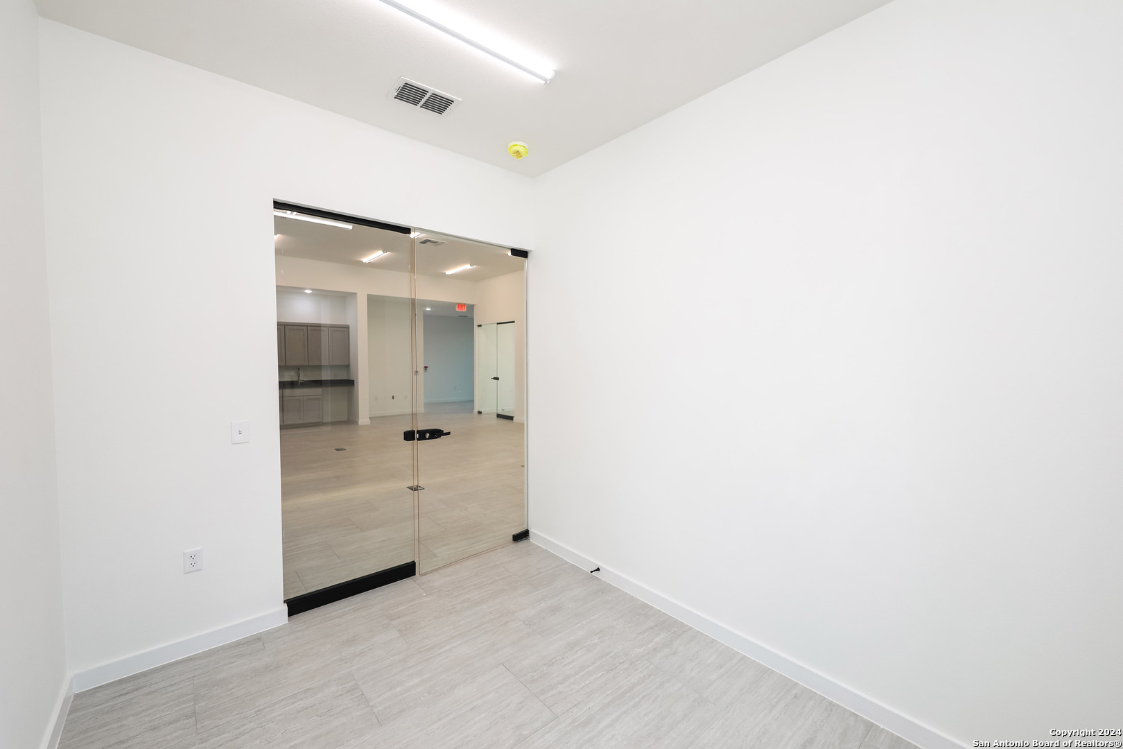 5612 Mall Del Norte Road Laredo TX 78041