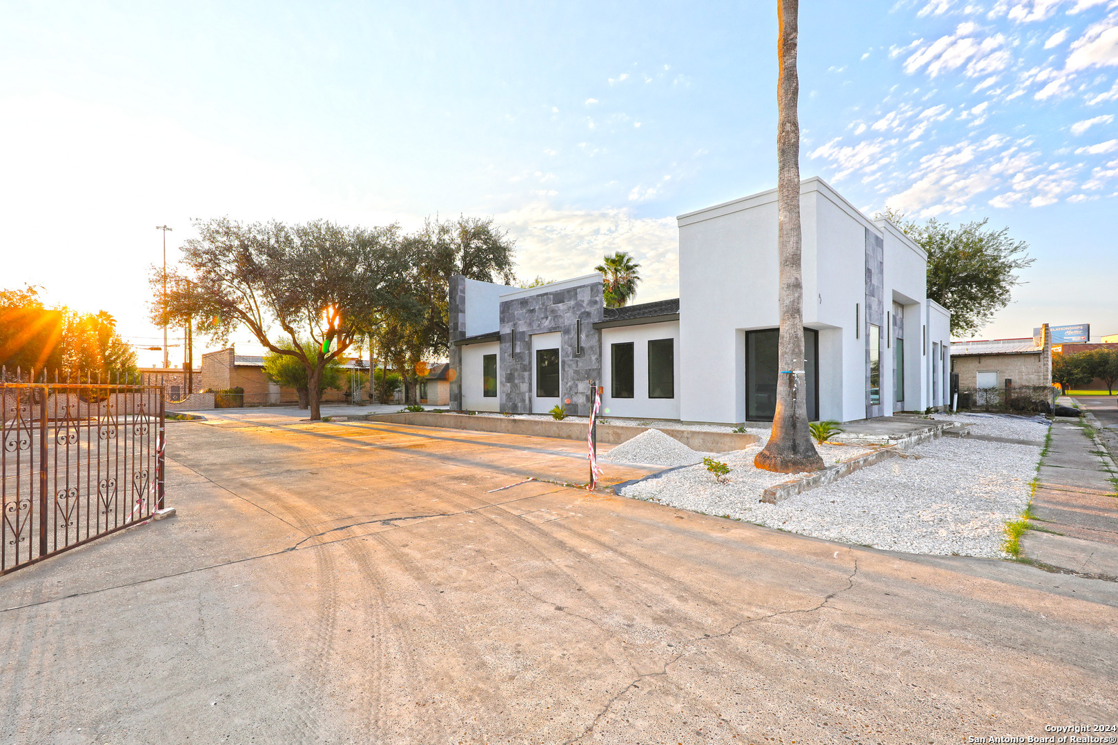 5612 Mall Del Norte Road Laredo TX 78041