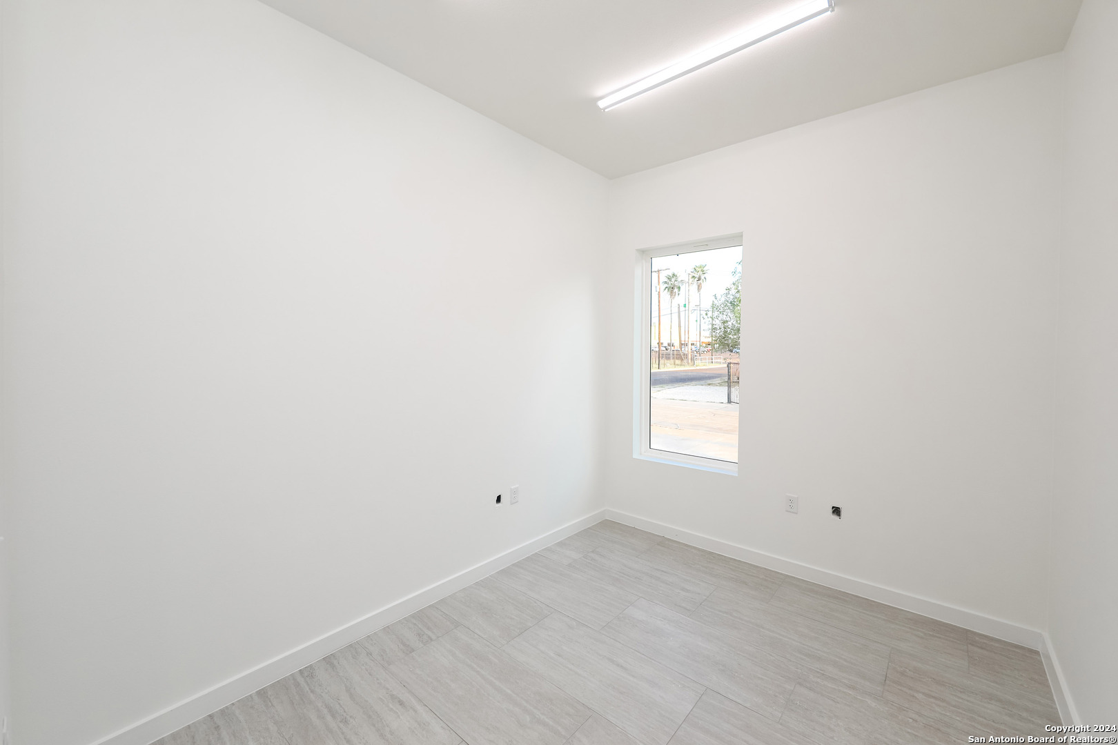 5612 Mall Del Norte Road Laredo TX 78041