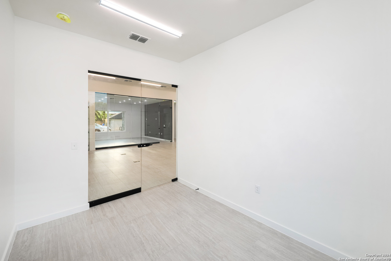 5612 Mall Del Norte Road Laredo TX 78041