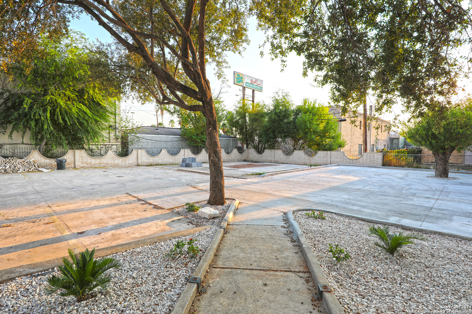 5612 Mall Del Norte Road Laredo TX 78041