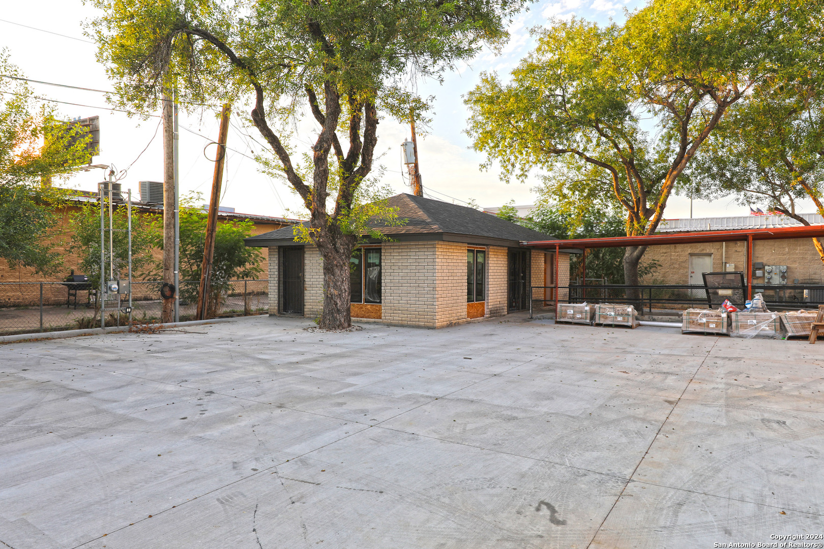 5612 Mall Del Norte Road Laredo TX 78041