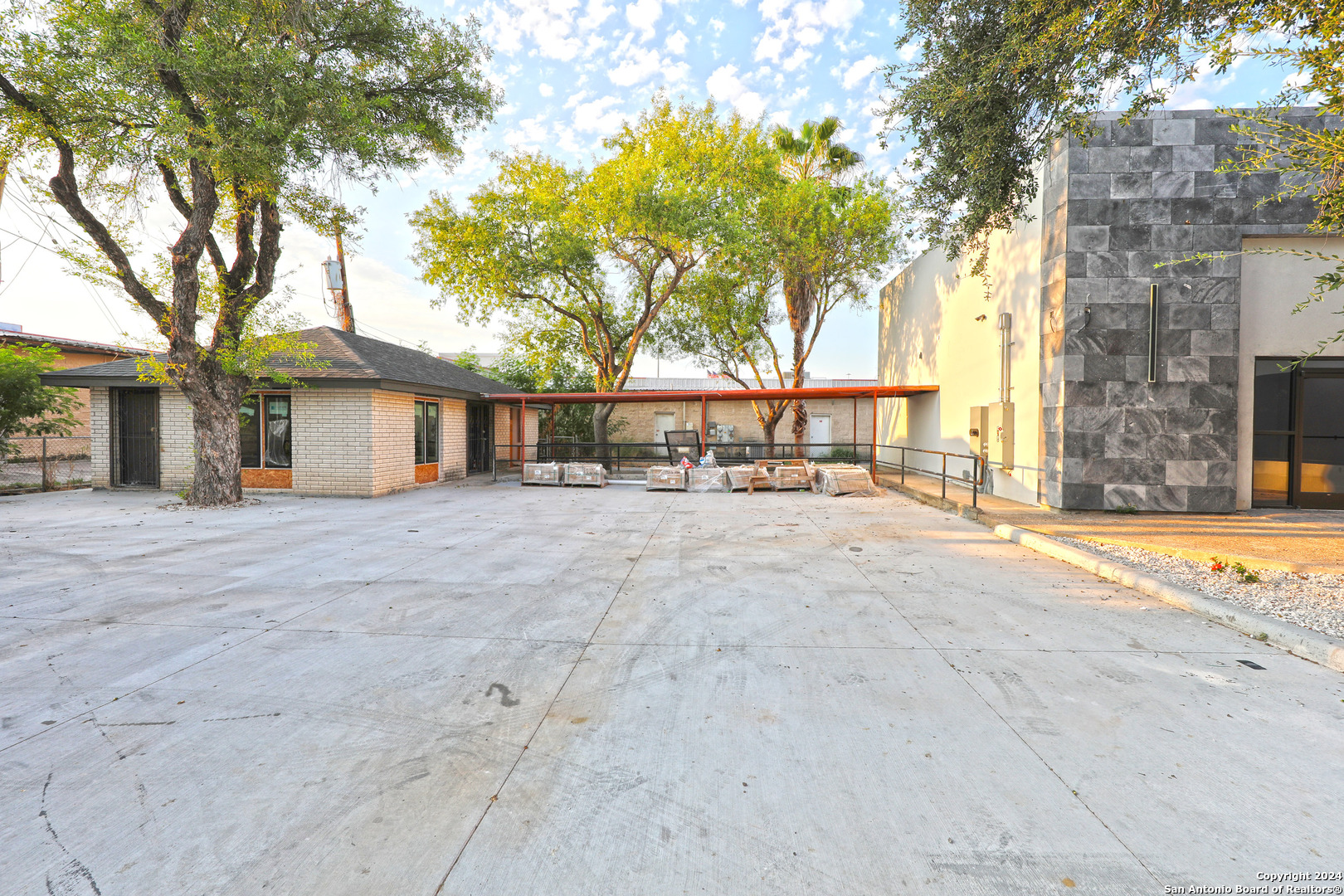 5612 Mall Del Norte Road Laredo TX 78041