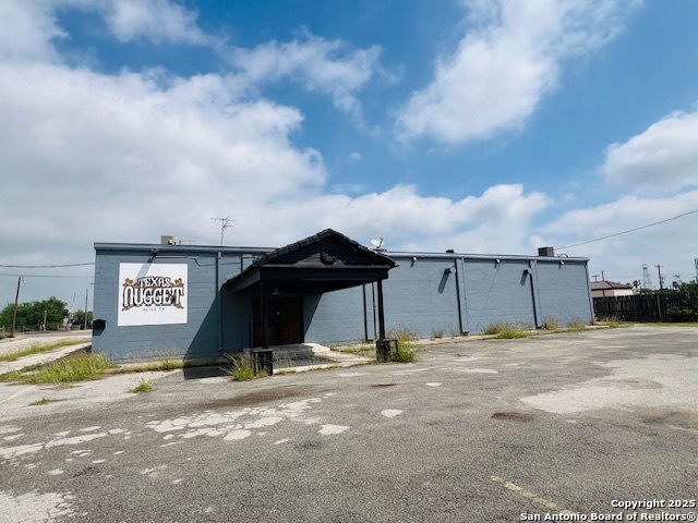 120 S Aransas Street Alice TX 78332