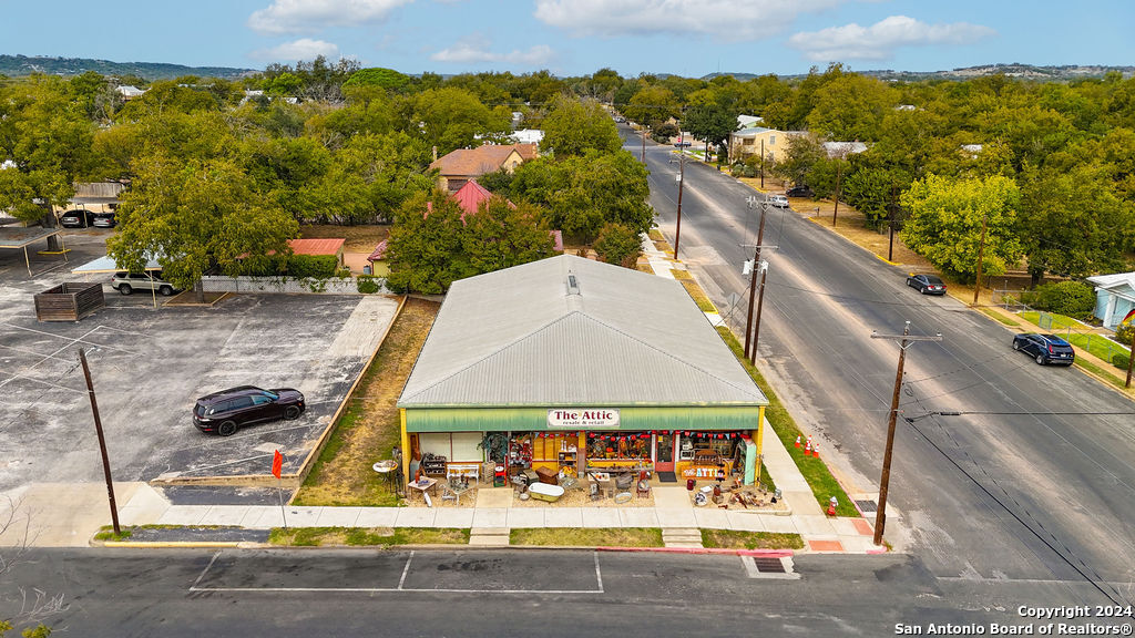 112 Orange Fredericksburg TX 78624