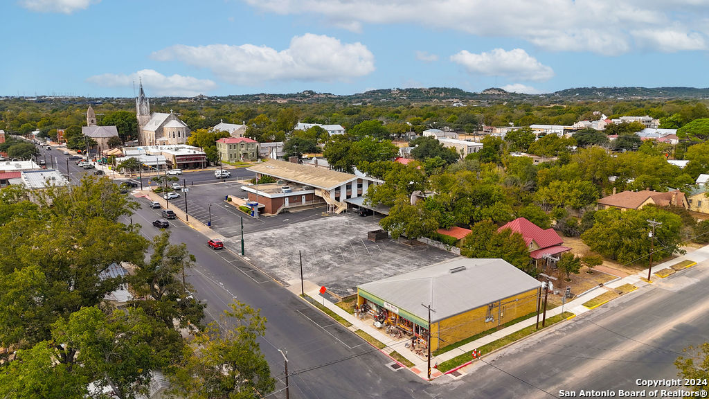 112 Orange Fredericksburg TX 78624