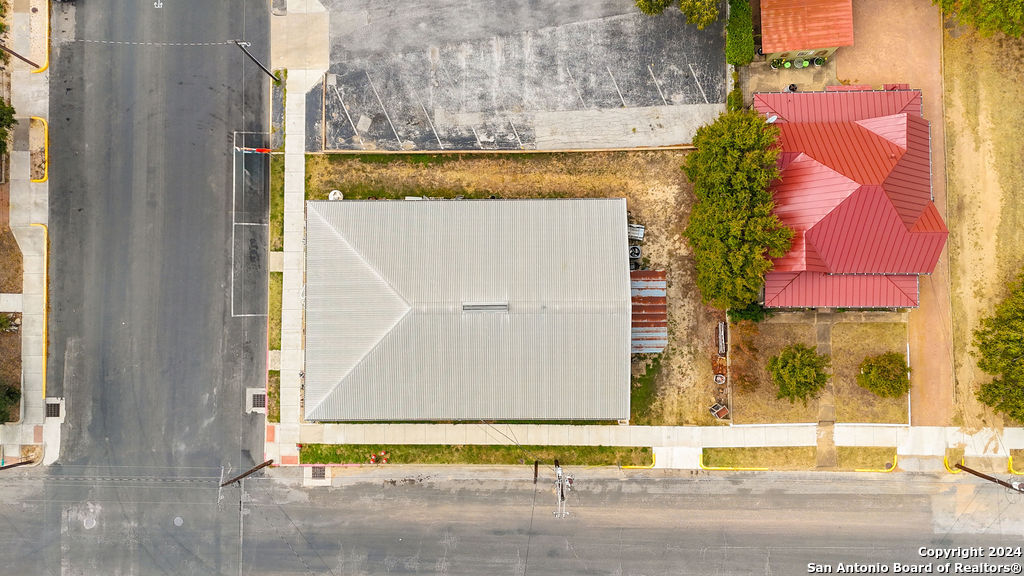 112 Orange Fredericksburg TX 78624