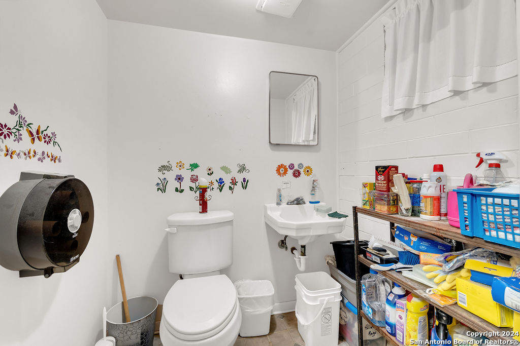 112 Orange Fredericksburg TX 78624