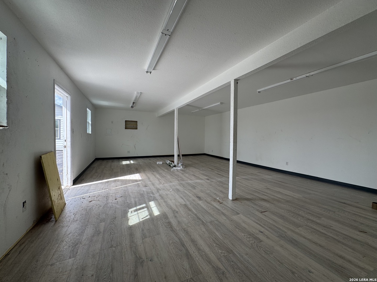 544 S Ww White Road San Antonio TX 78220