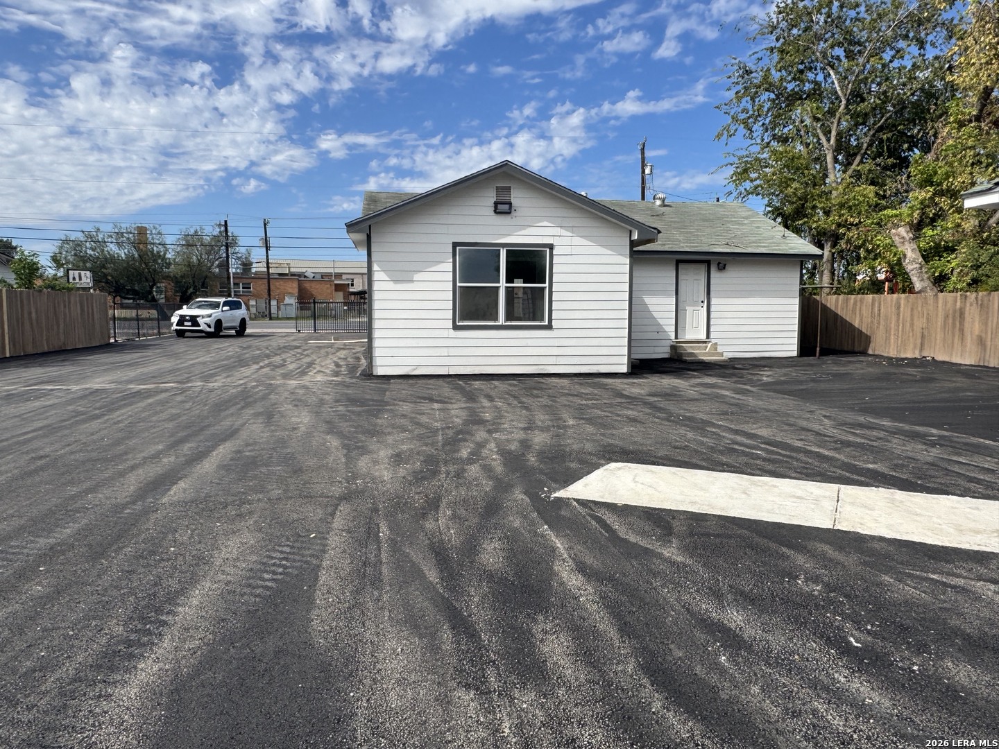 544 S Ww White Road San Antonio TX 78220