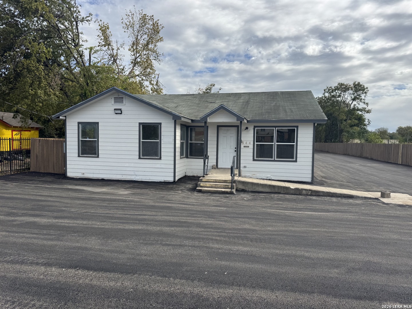 544 S Ww White Road San Antonio TX 78220