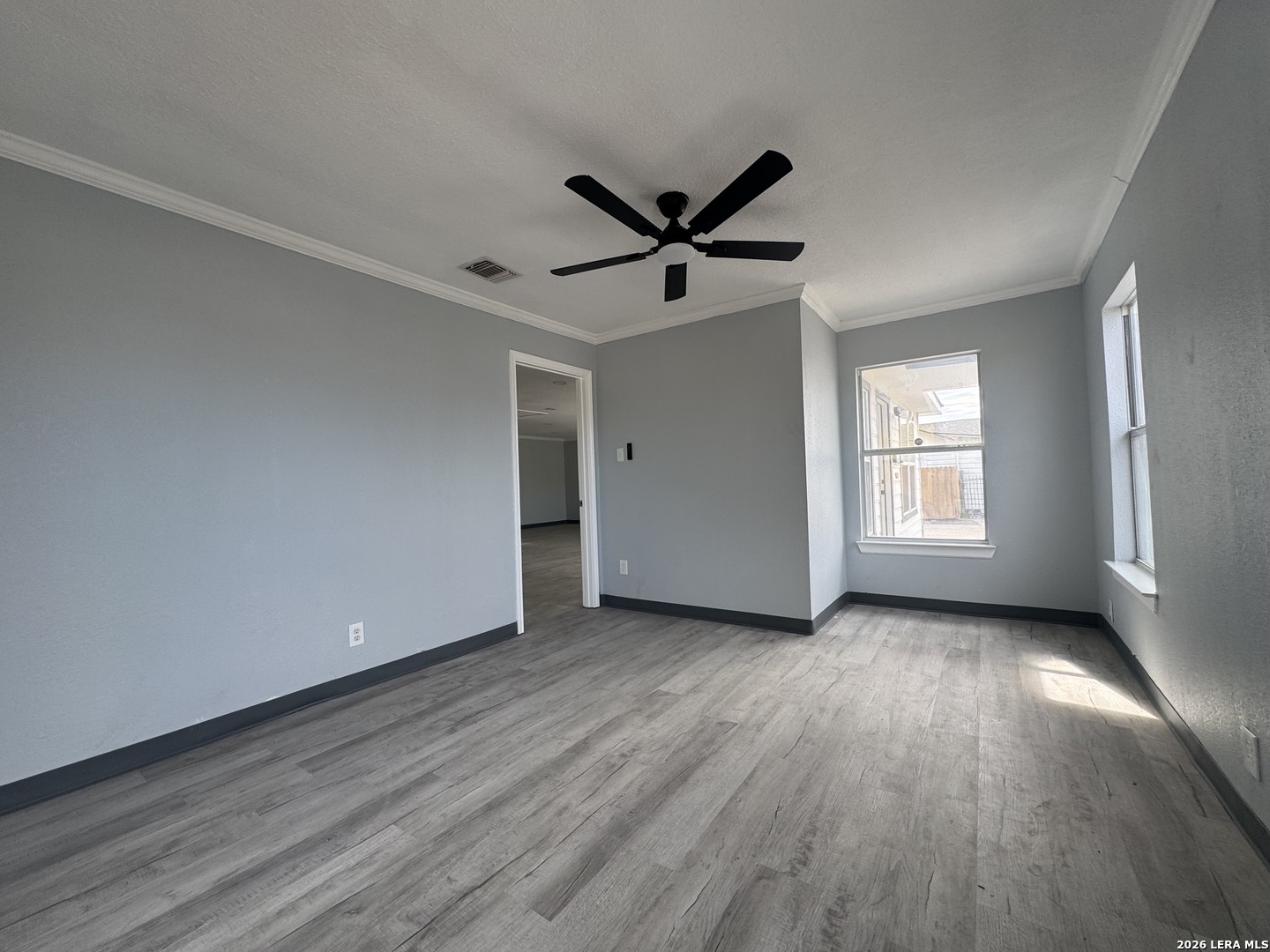 544 S Ww White Road San Antonio TX 78220