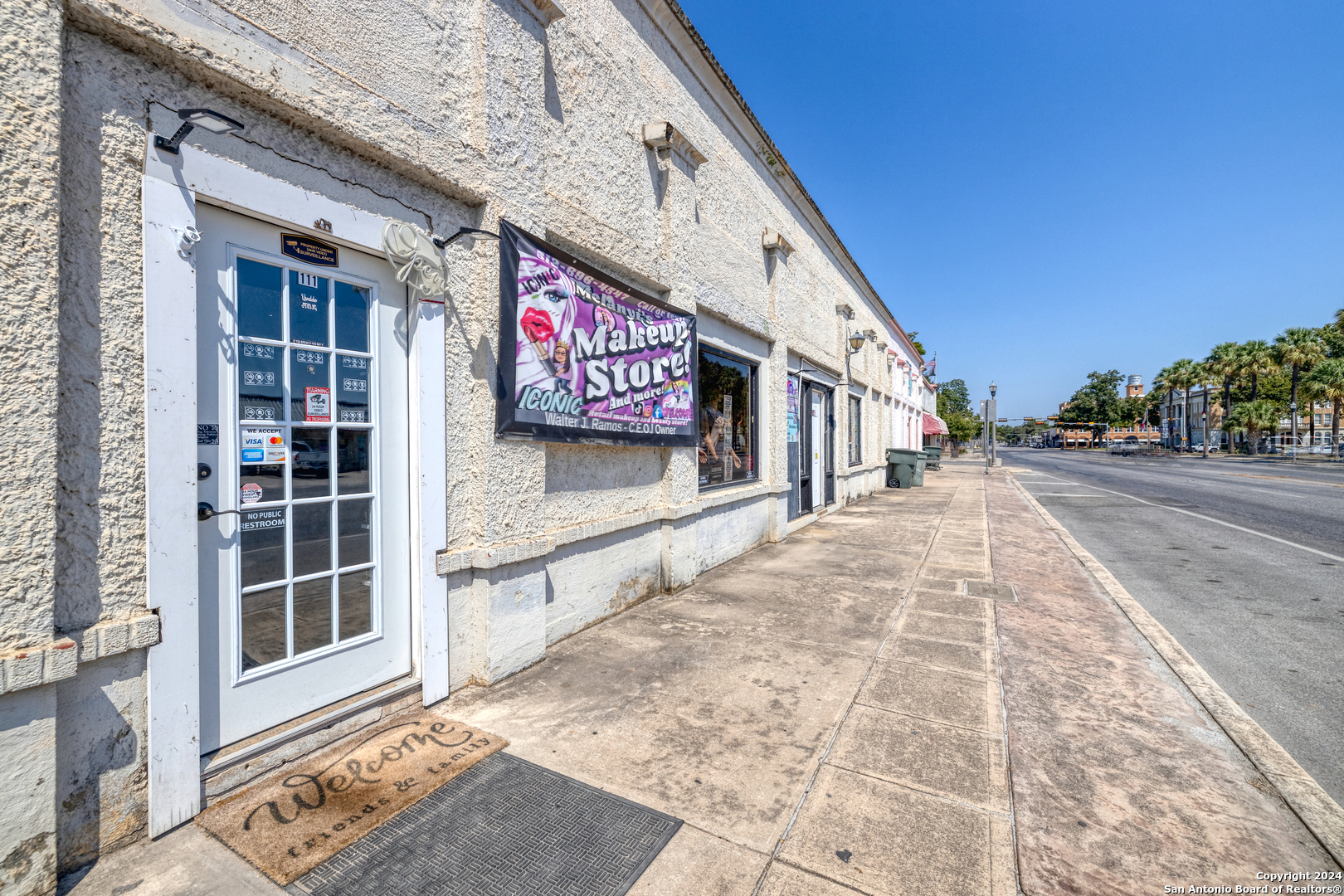 111 S Getty Uvalde TX 78801